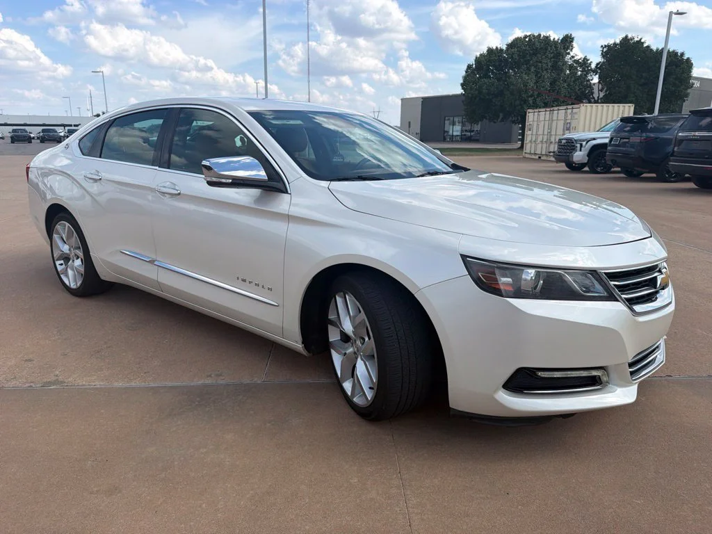 Used 2014 White Chevrolet LTZ image 4