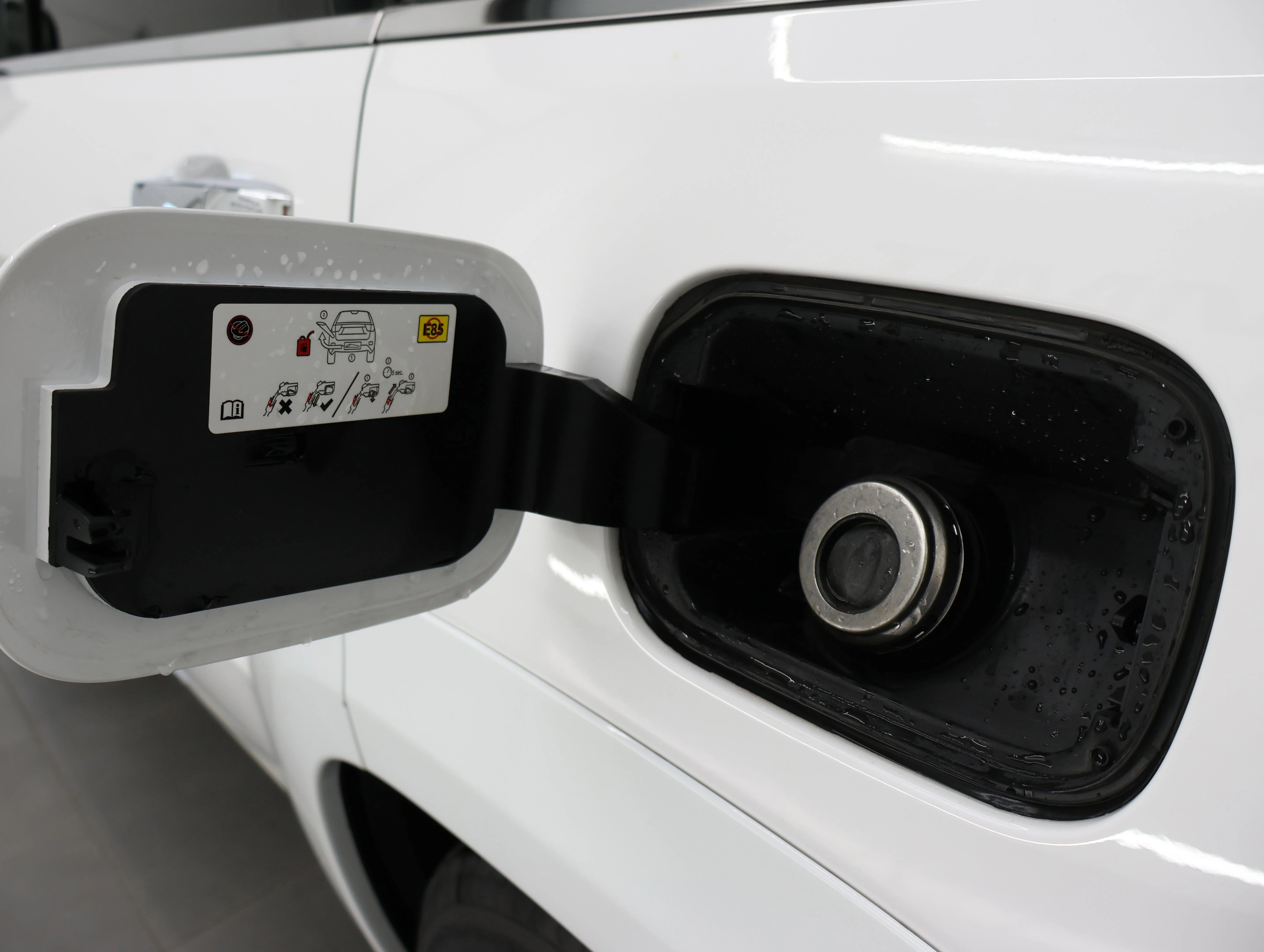 Used 2020 Bright White Clearcoat Jeep Summit image 29