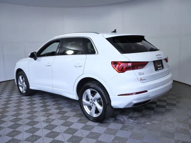 Used 2019  Audi 2.0T Premium image 6