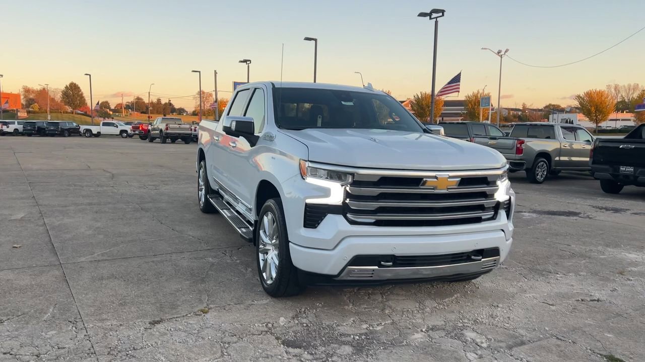 2026 Chevrolet Silverado 1500 High Country photo 3