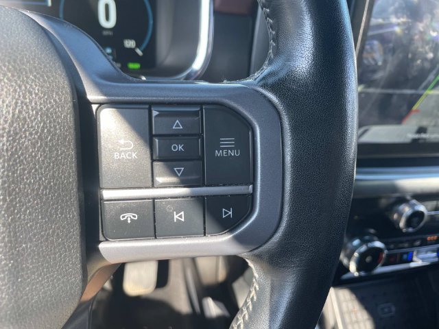Used 2023 Black Metallic Ford Lariat image 35