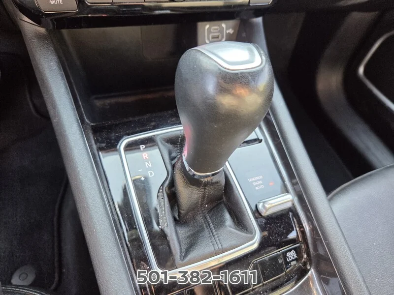 Used 2024 Baltic Gray Metallic Clearcoat JEEP LATITUDE 4X4 image 22