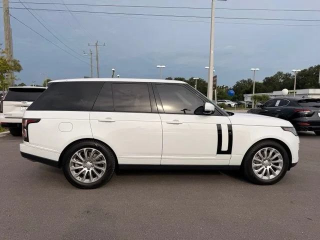Used 2018 White Land Rover HSE image 18