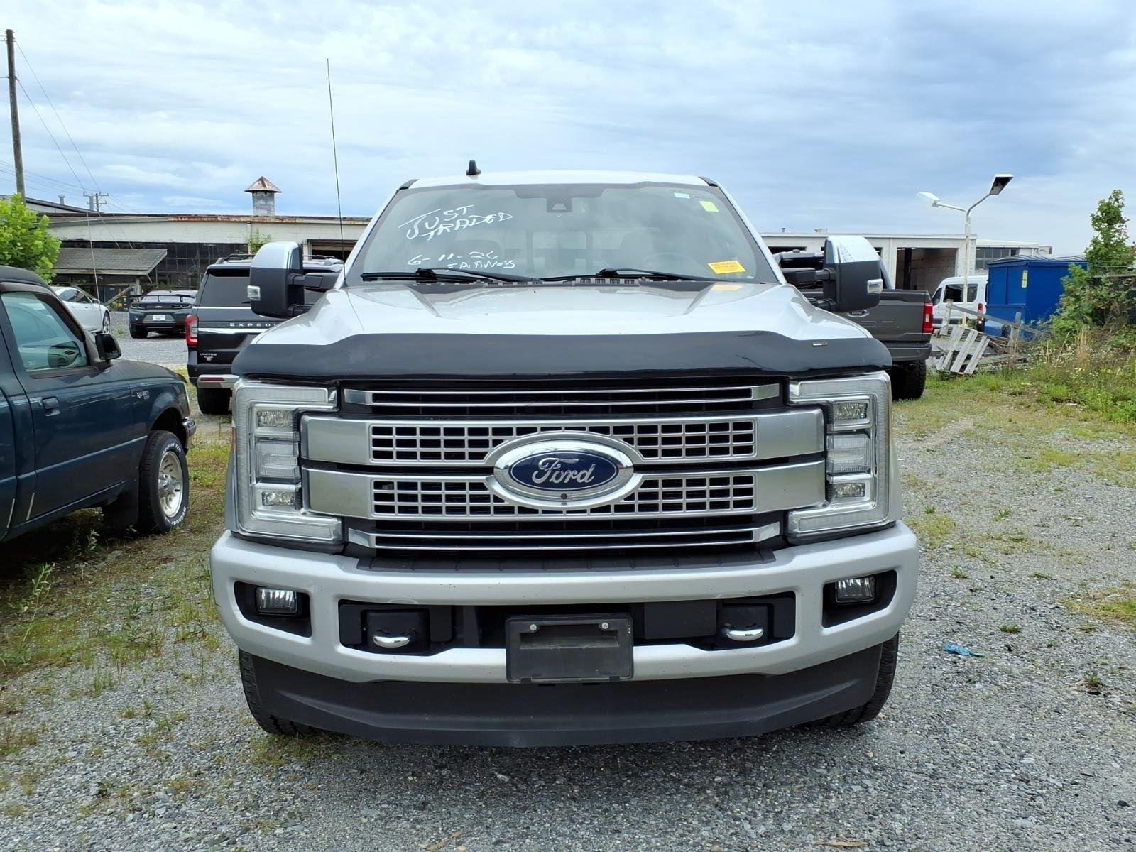Used 2019  FORD  image 2
