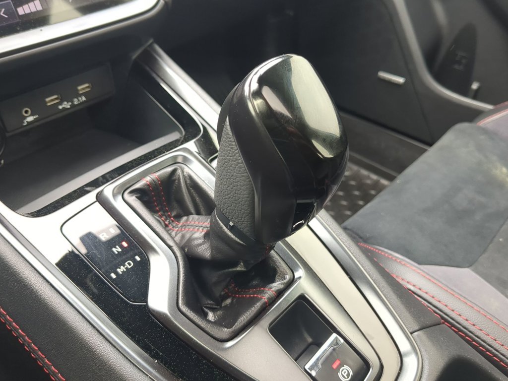 Used 2022 Ceramic White Subaru GT image 18