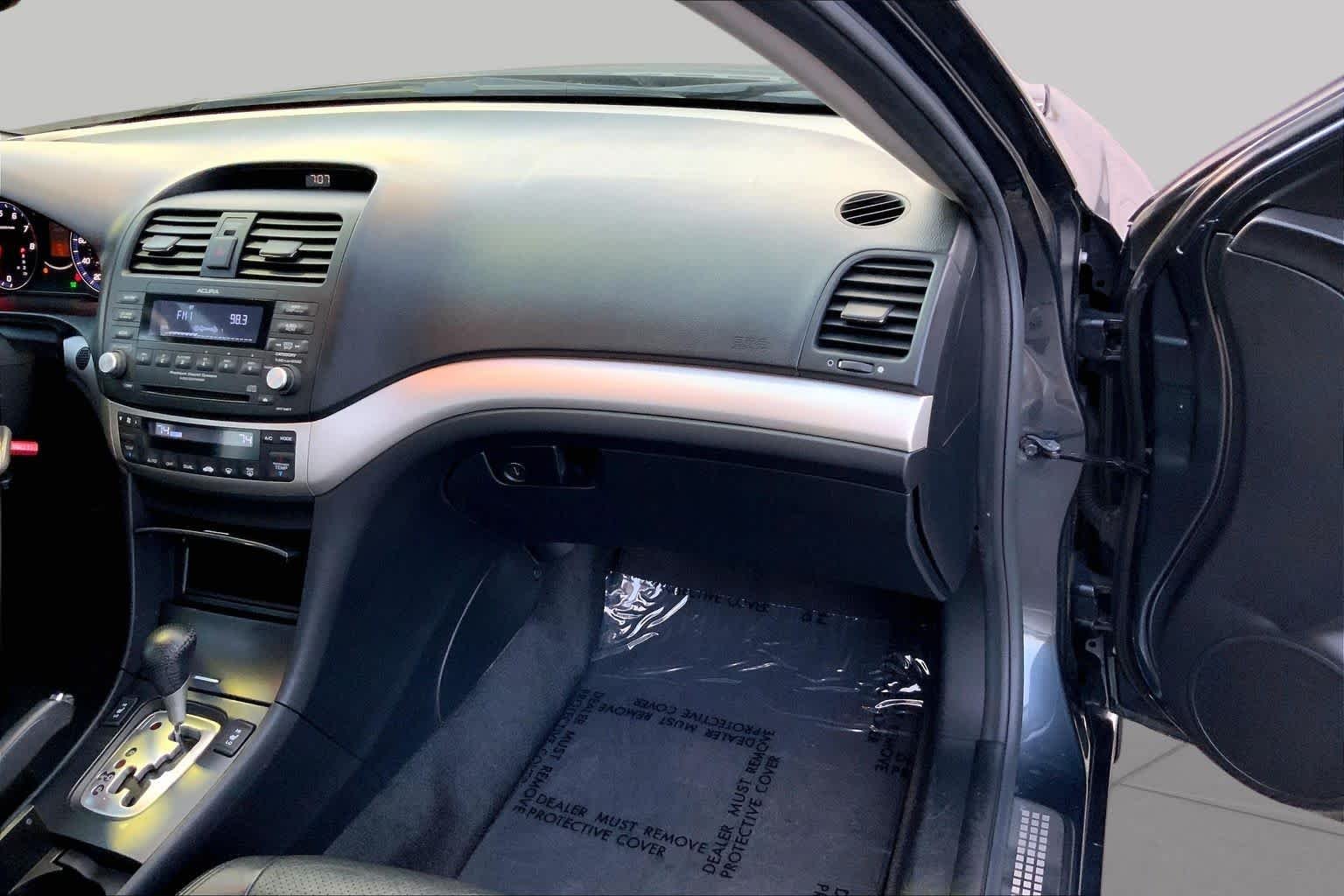 Used 2008 Carbon Gray Pearl Acura  image 15