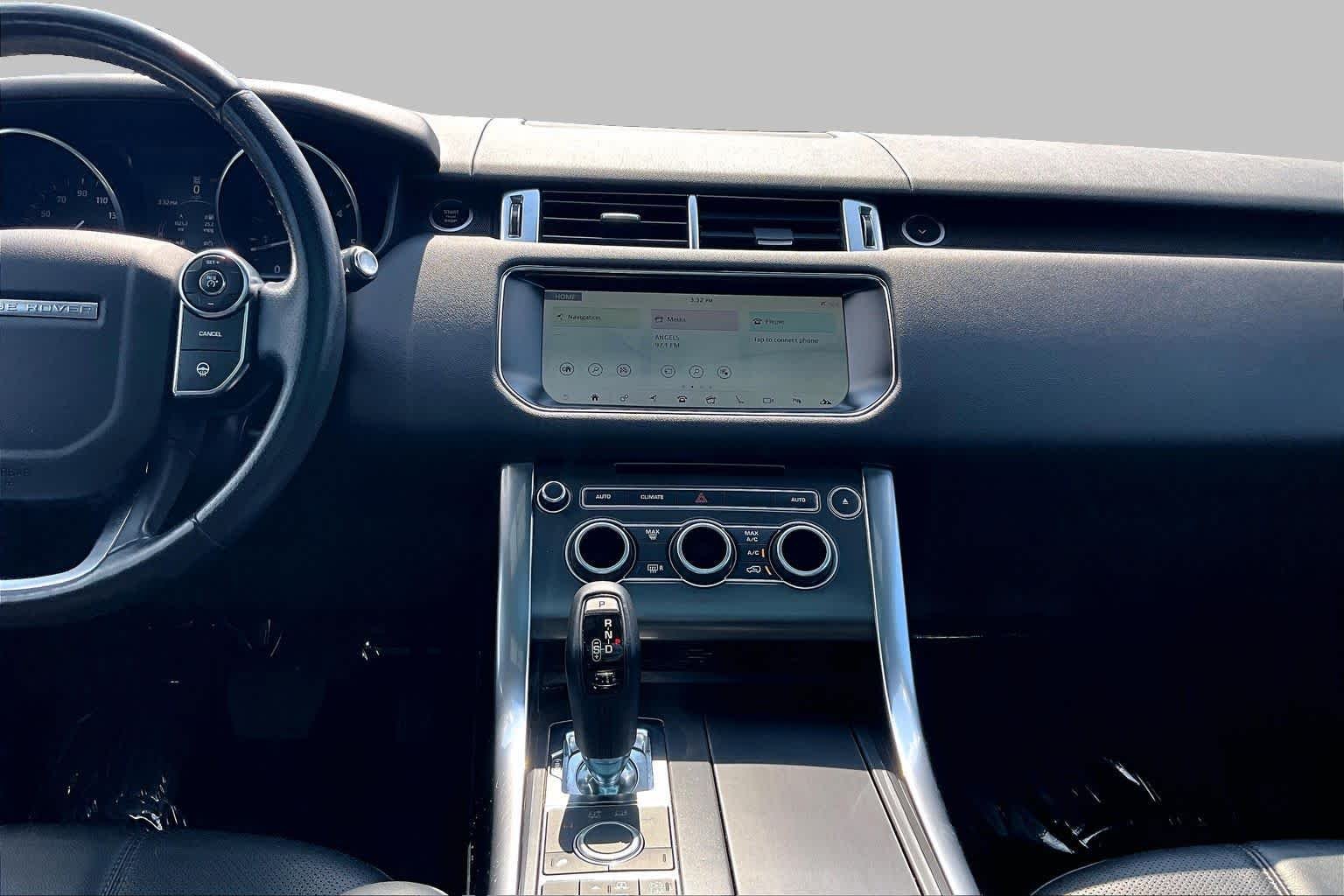 Used 2017 Fuji White Land Rover SE image 7
