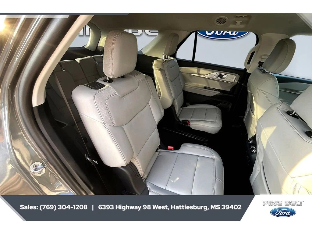 New 2026 Carbonized Gray Metallic Ford Active image 10