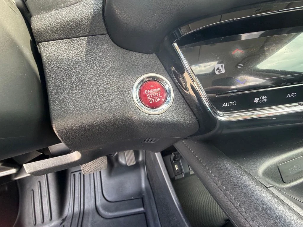Used 2016 Black Honda EX-L image 28