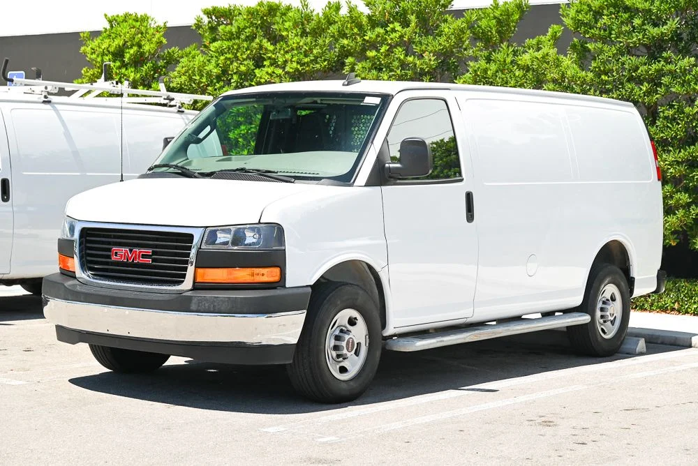 2022 GMC Savana 2500's photo