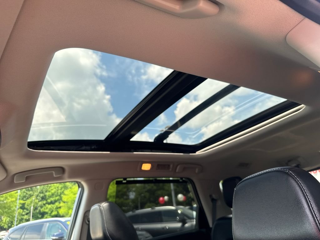 Used 2023 Gray Nissan SL image 19