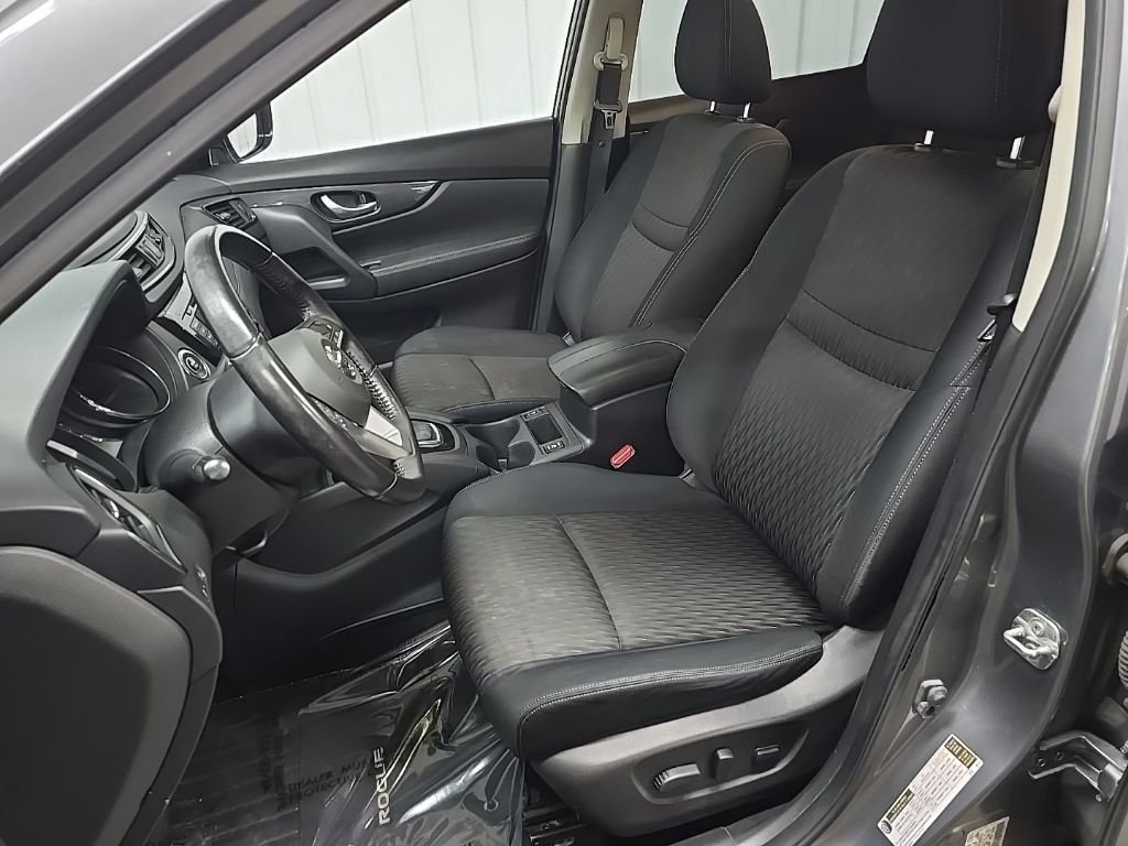 Used 2018 Gray Nissan SV image 32