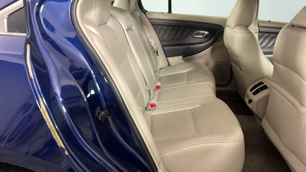 2012 Ford Taurus SEL - Photo 14