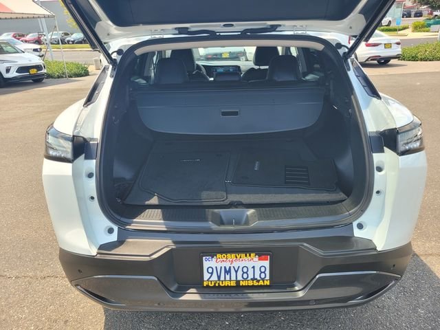 Used 2025 White Nissan SL image 11