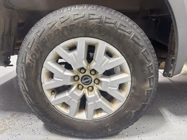 Used 2022 Gray Nissan SV image 6