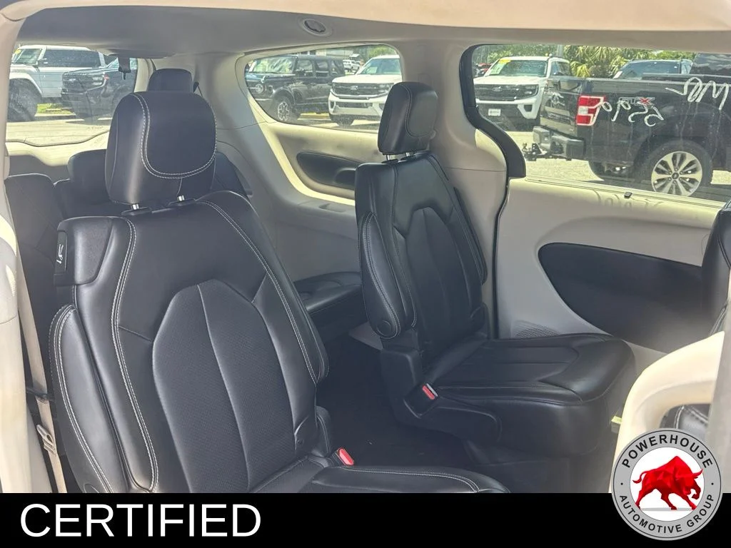Used 2023 Blue Chrysler Touring L image 7