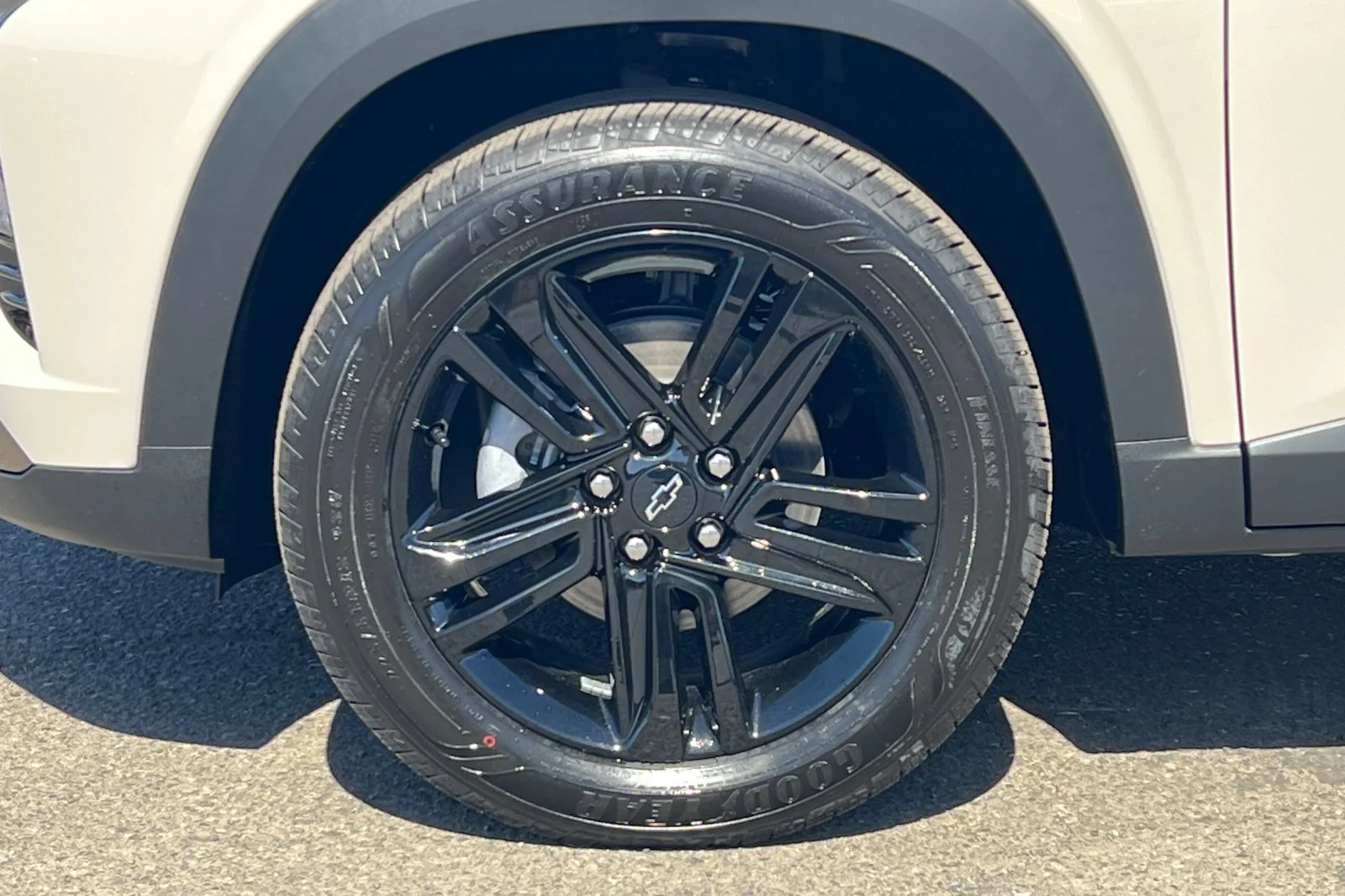 New 2026 White Sands Chevrolet ACTIV image 25