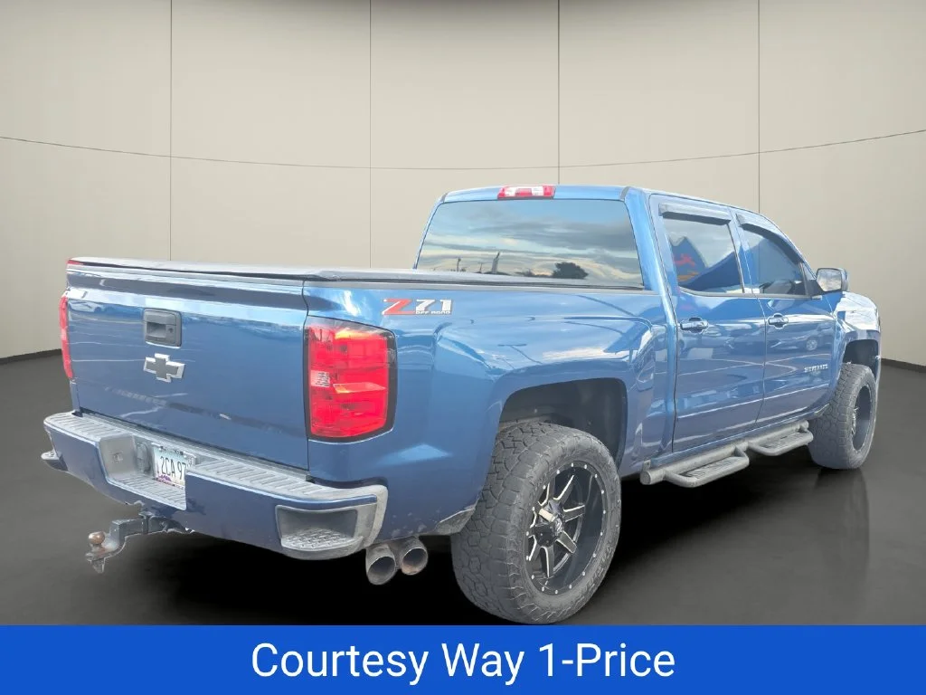 Certified Used 2018 Blue Chevrolet LT image 10