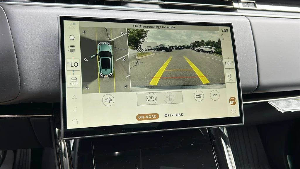 New 2027 Borasco Grey LAND ROVER Dynamic SE image 18