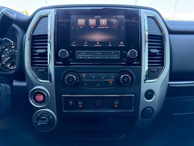 Used 2021 Glacier White Nissan SV image 22