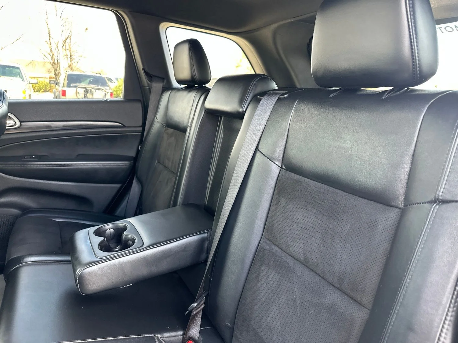 Used 2020 Red Jeep Altitude image 21