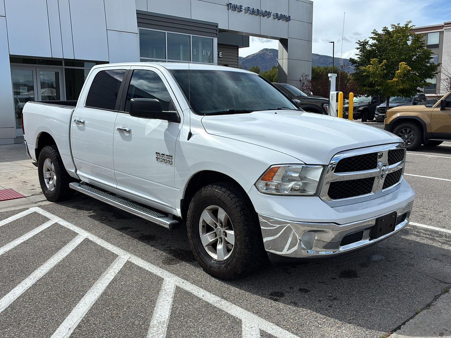 Used 2015 Bright White Clearcoat Ram SLT image 2