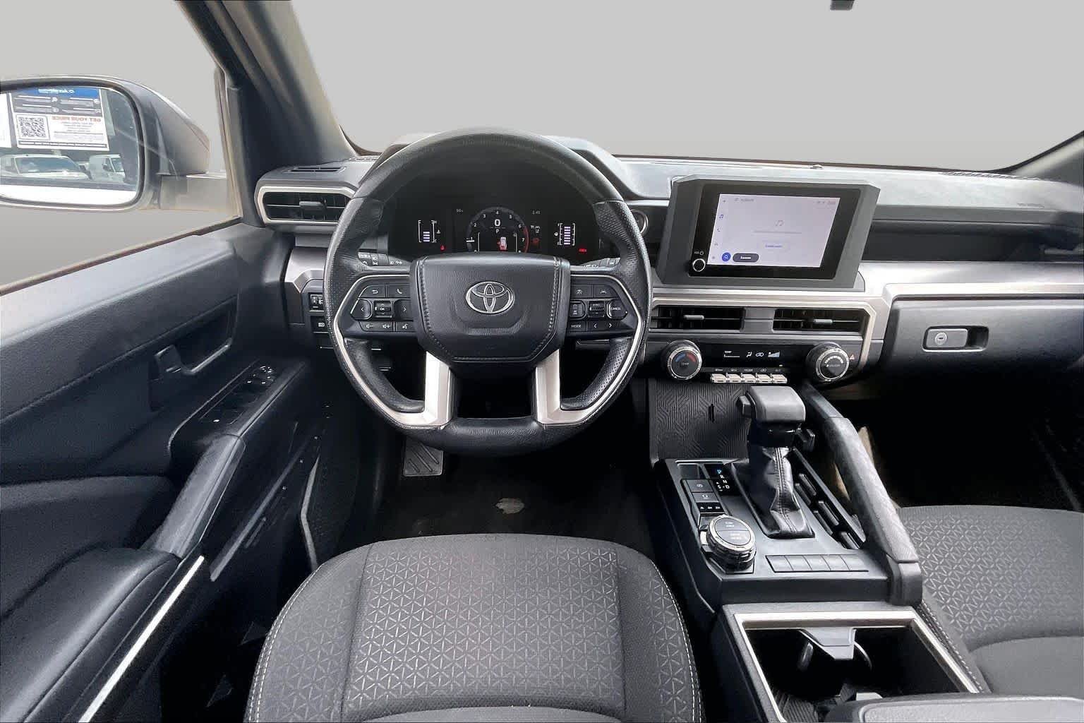 Used 2025 Ice Cap Toyota SR5 image 6