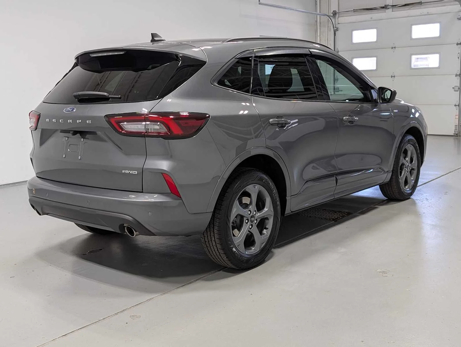 Used 2023 Carbonized Gray Ford ST-Line image 9