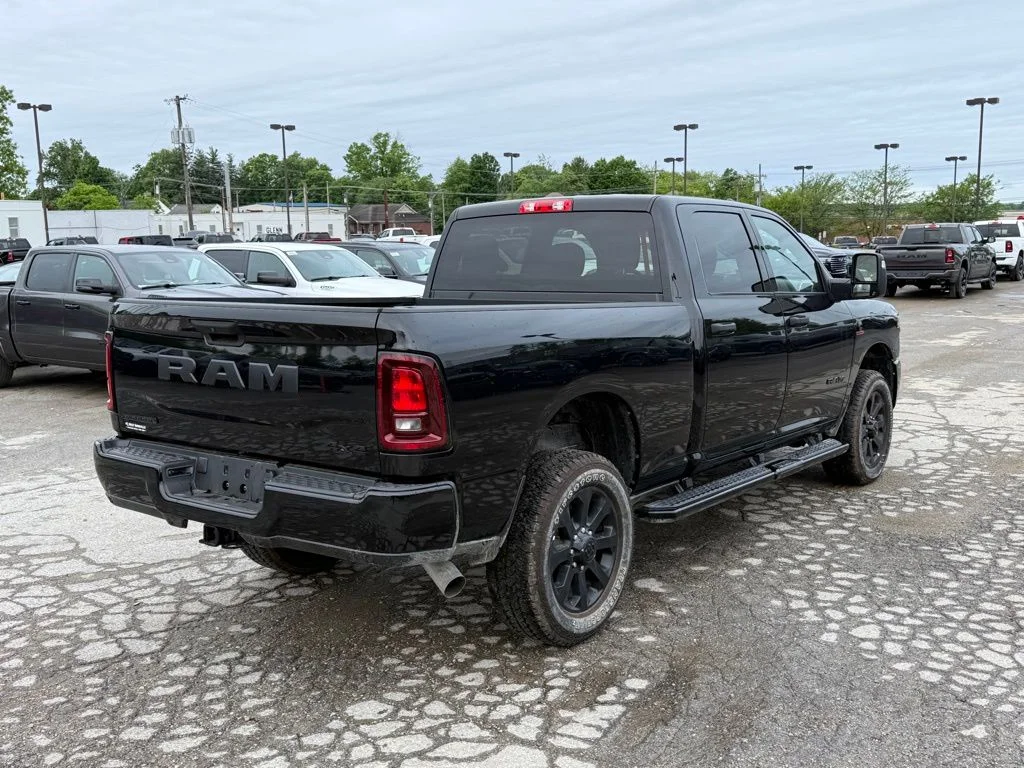 New 2026 Diamond Black Crystal Pearl-Coat Exterior Paint RAM Big Horn image 6