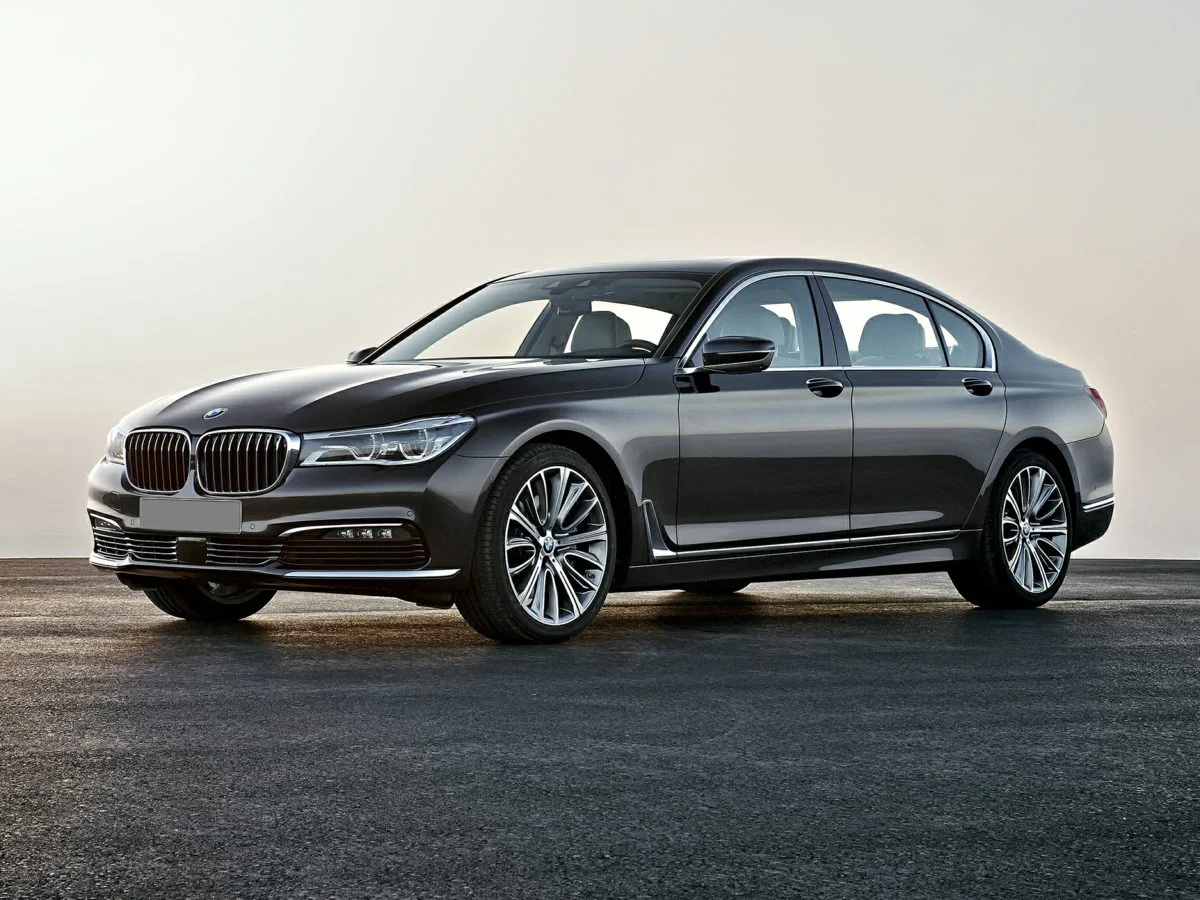 2016 BMW 7 Series 740i's photo