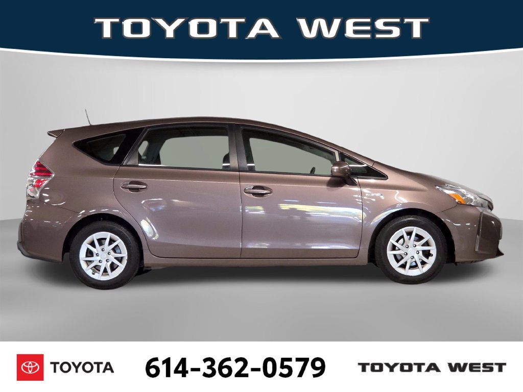 Used 2015 Brown Toyota Three image 4
