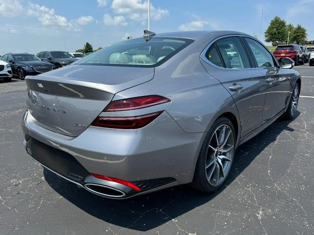 Used 2026 Savile Silver Genesis 2.5T Prestige image 3