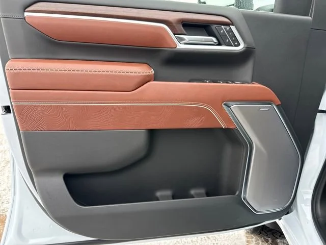 New 2026 Glacier White Tricoat GMC Denali Ultimate image 11