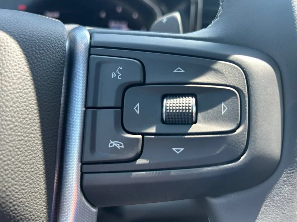 New 2026 Onyx Black GMC SLT image 32