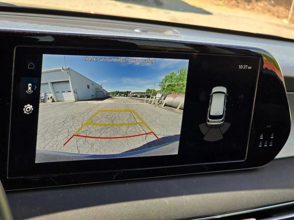 Used 2025 Gray Hyundai SEL image 5