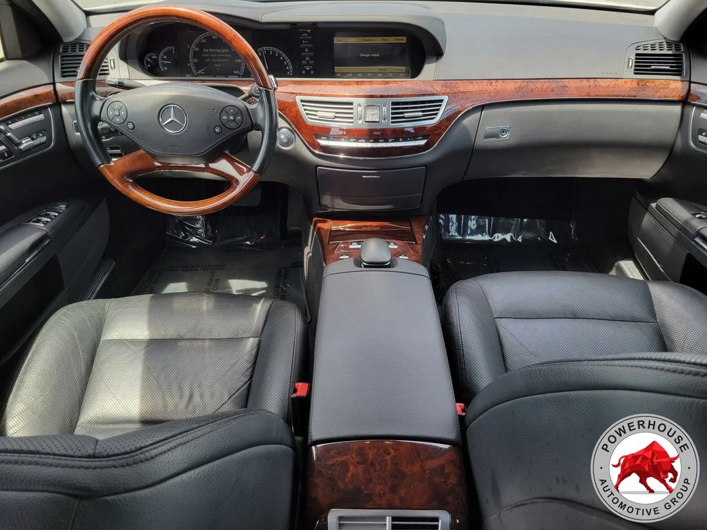 Used 2011 White Mercedes-Benz S 550 image 16