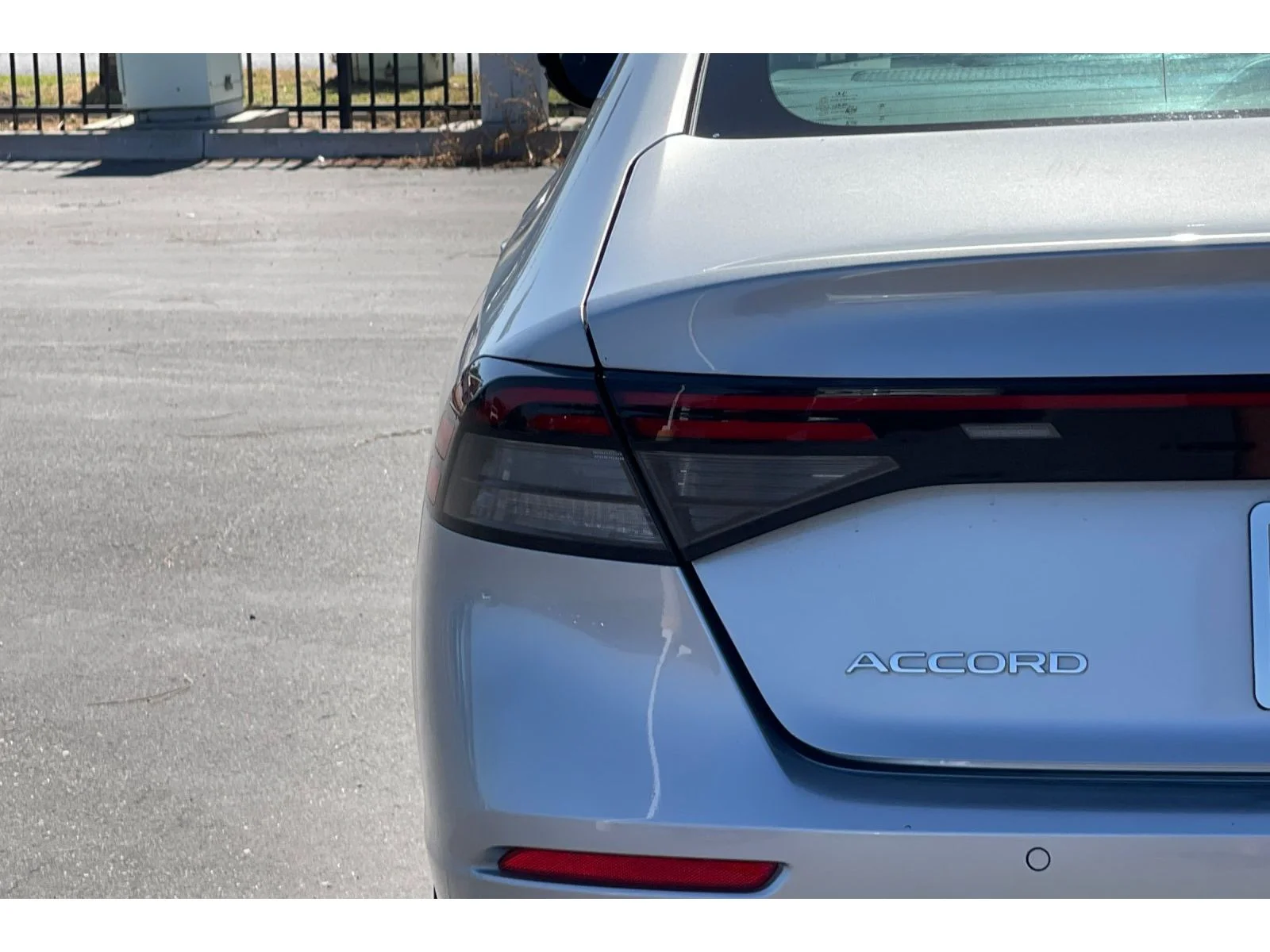 Used 2025 Solar Silver Metallic Honda EX-L image 45