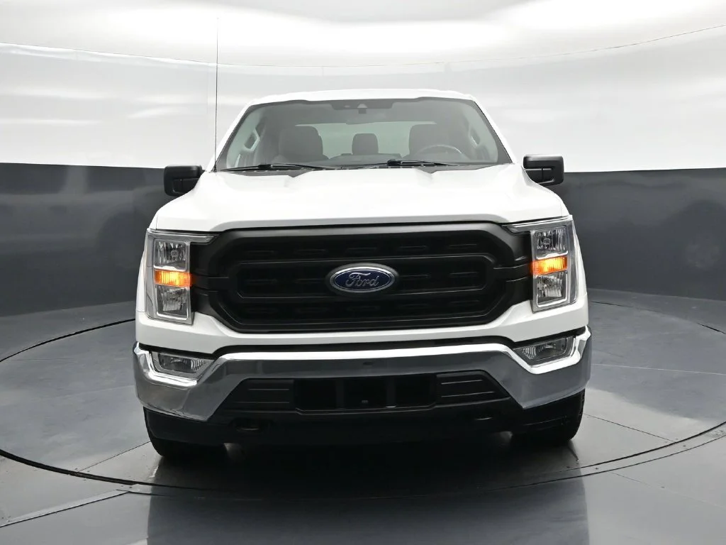 Used 2021 White Ford XL image 47