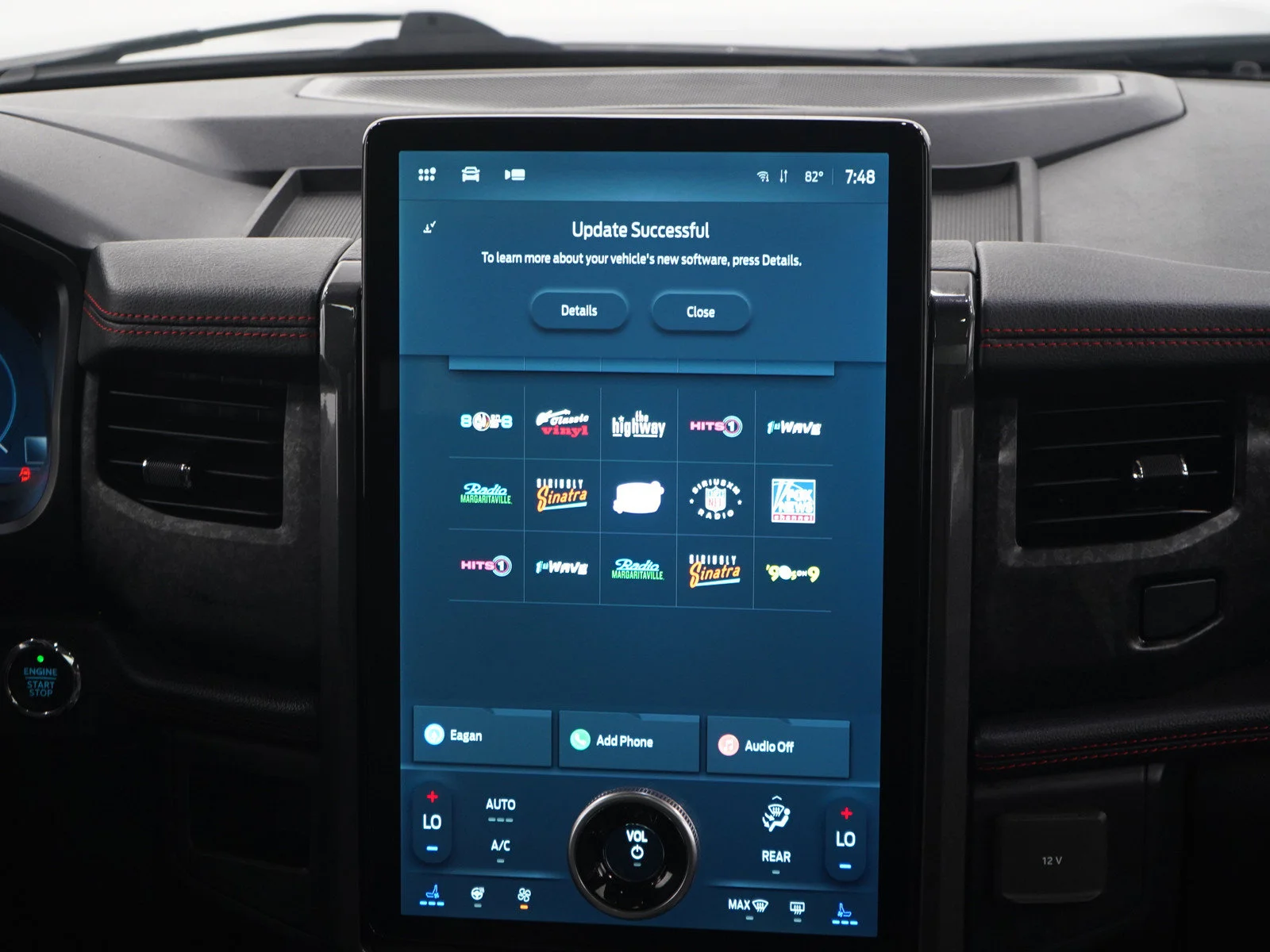 Used 2022 Black Metallic Ford Limited image 16