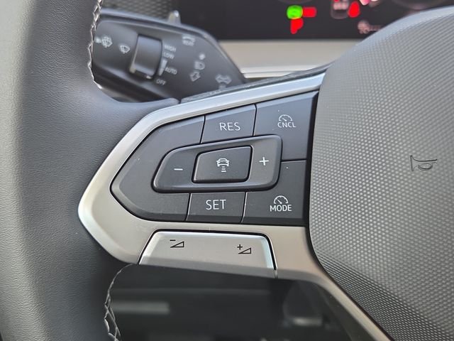2026 Volkswagen Tiguan SE - Photo 14