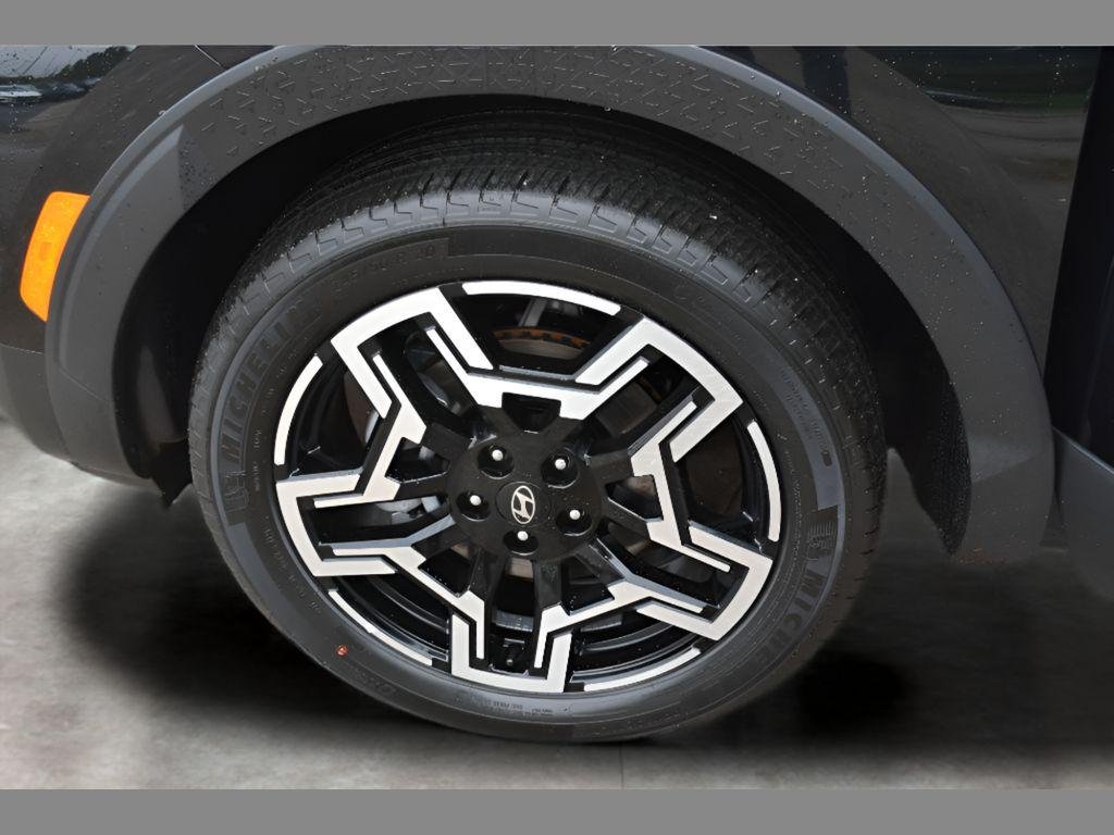 2025 Hyundai Santa Cruz Limited - Photo 10