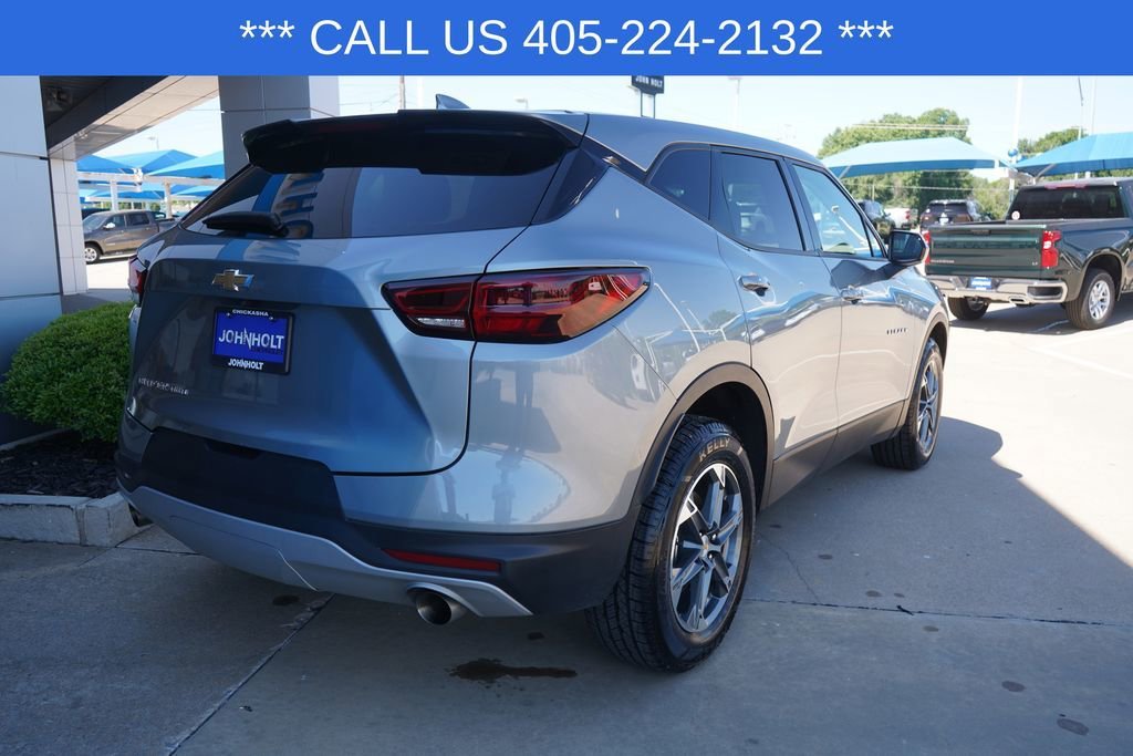 Used 2025 Sterling Gray Metallic Chevrolet 2LT image 10