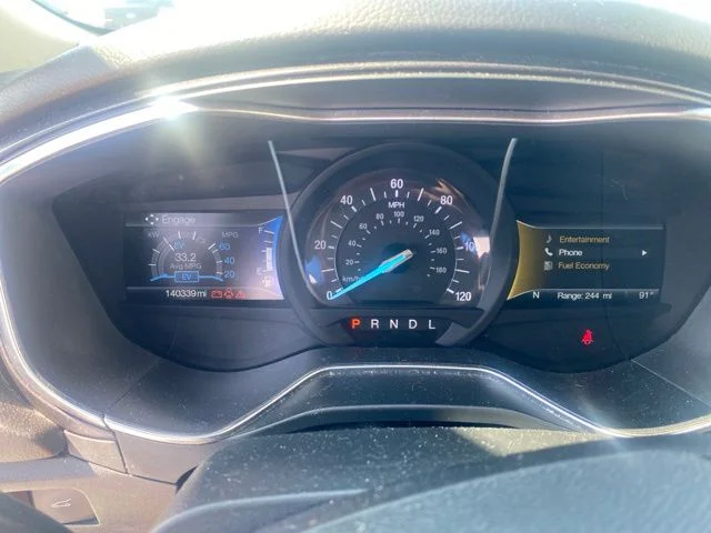 Used 2018 Oxford White Ford Titanium image 12