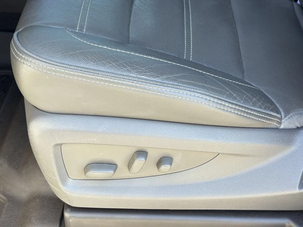 Used 2020 SUMMIT WHITE GMC Denali image 16