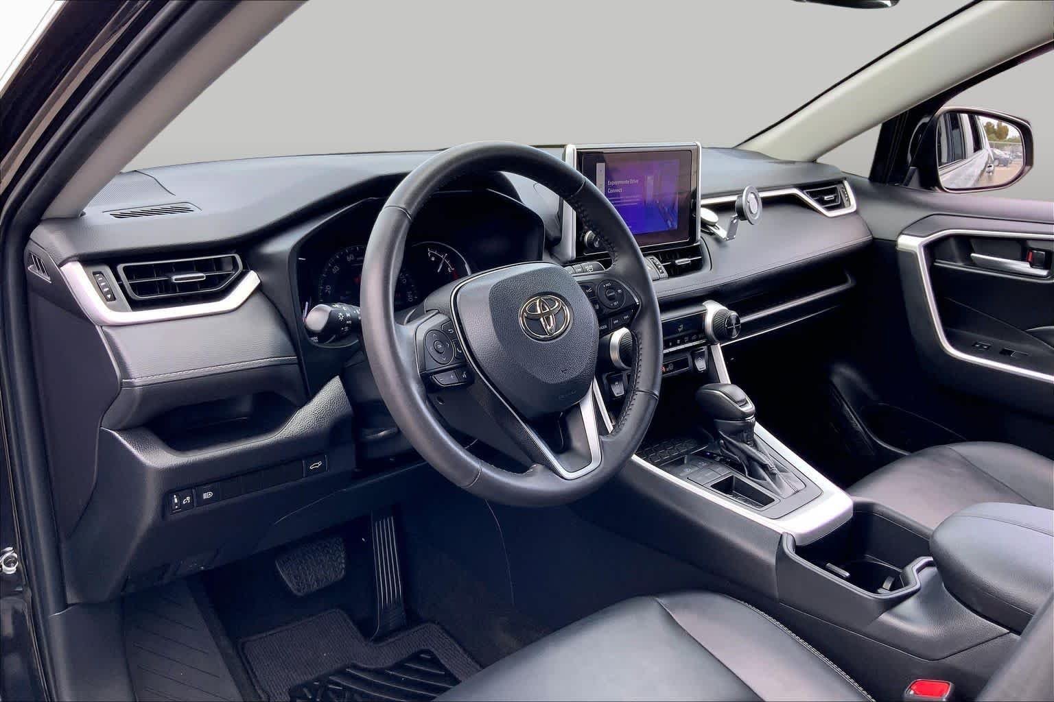 Used 2023 Midnight Black Metallic Toyota XLE Premium image 17