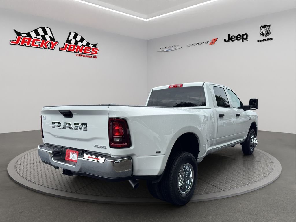 New 2026 Bright White Clear-Coat Exterior Paint RAM Tradesman image 11