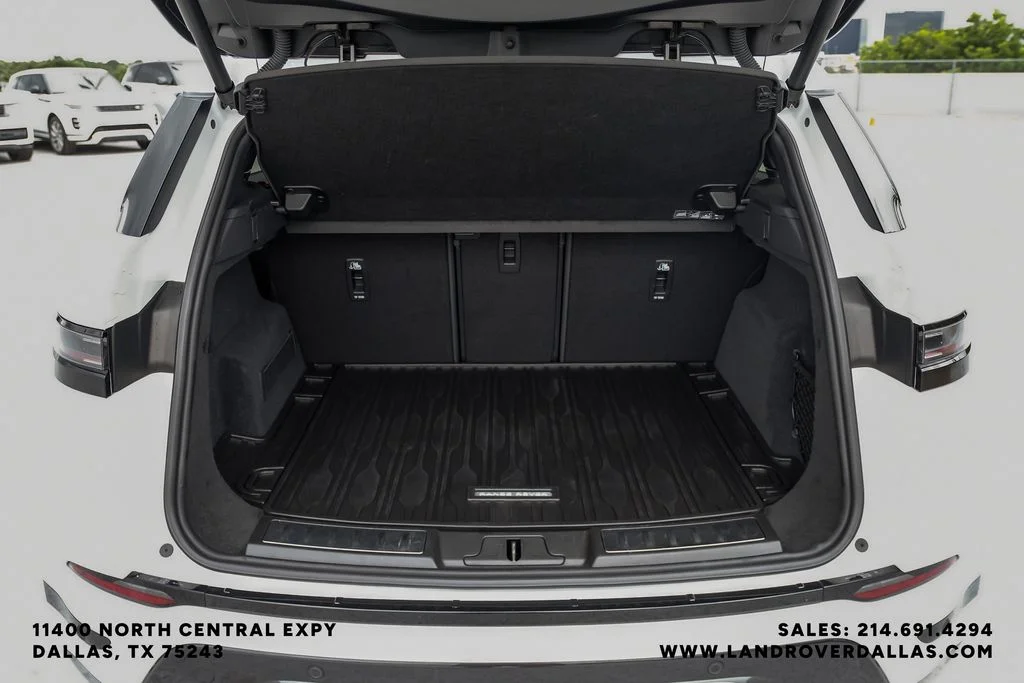 Used 2026 White Land Rover Dynamic image 54