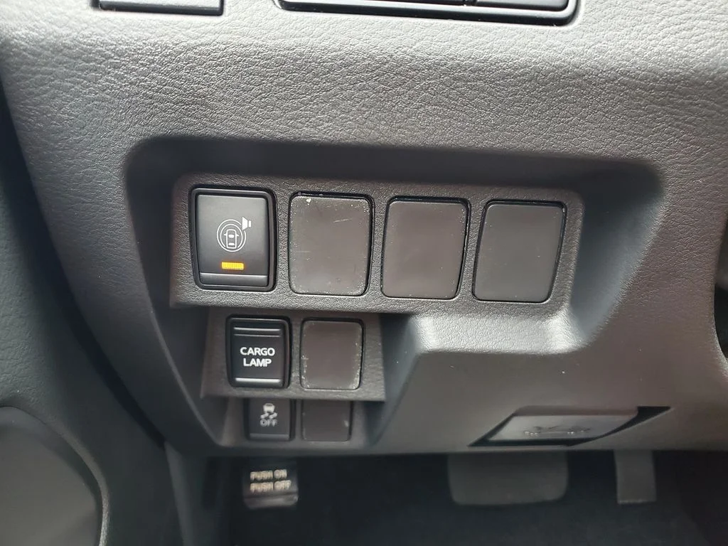 New 2026 Glacier White Nissan King Cab® S image 14