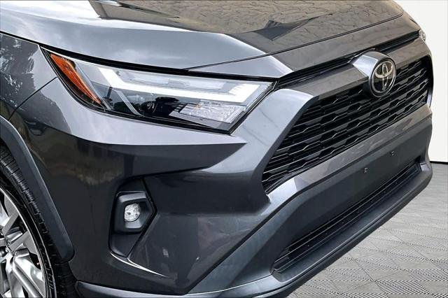 Certified Used 2023 MAGNETIC GRAY MET. Toyota  image 30