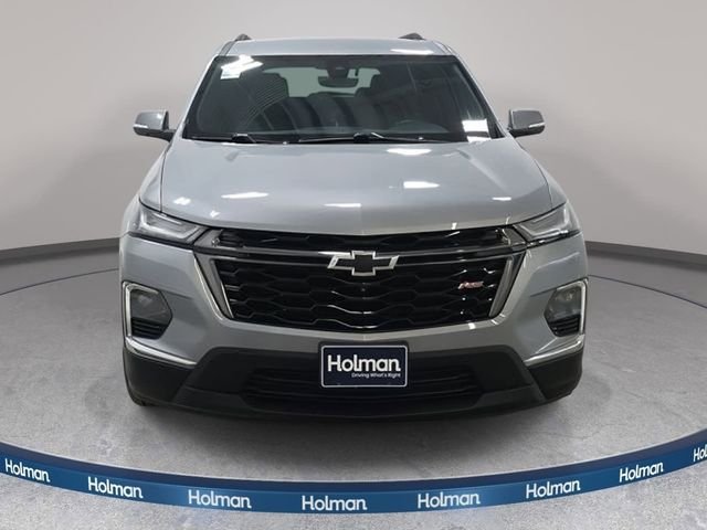 Used 2023 Gray Chevrolet RS image 3